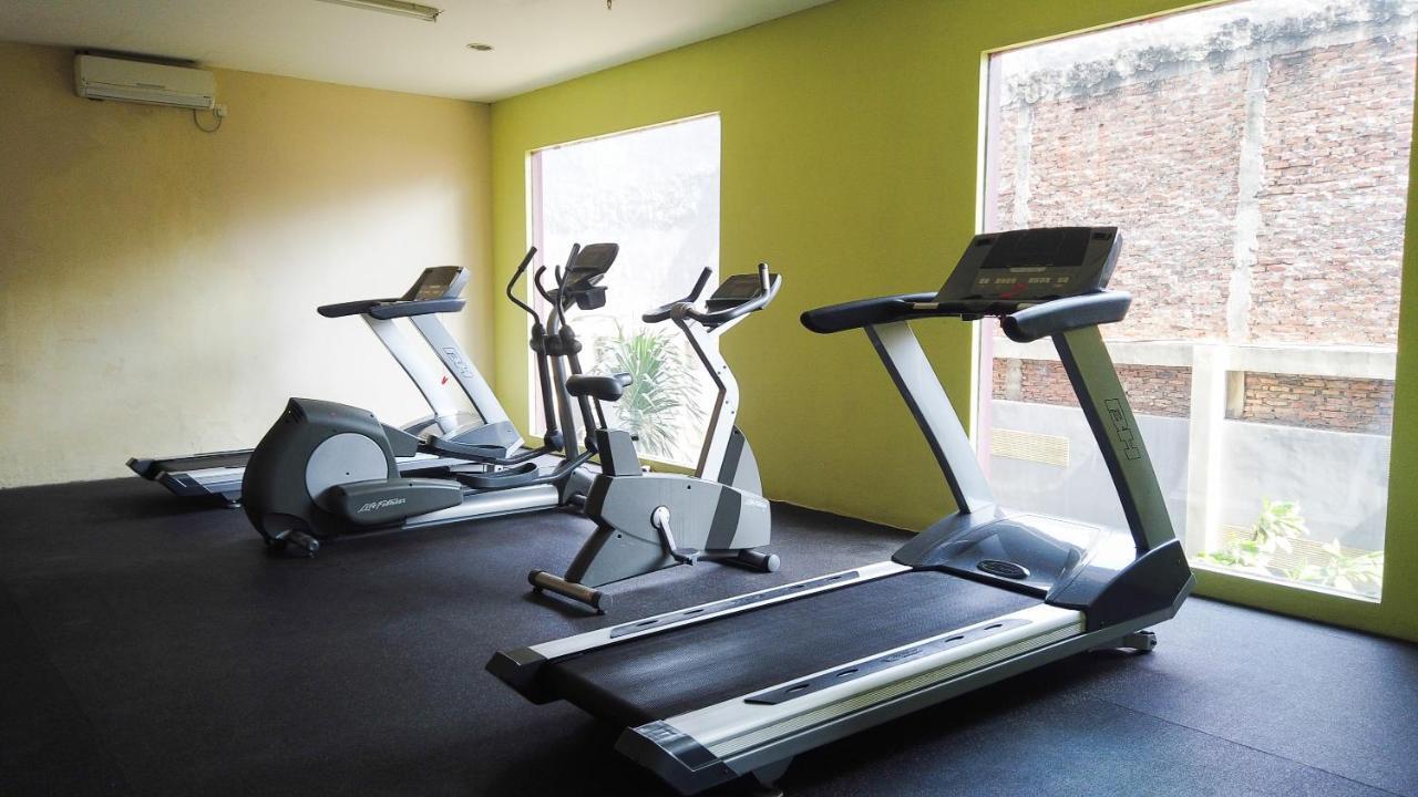 Modern And Comfy Tamansari Sudirman By Travelio * Jakarta